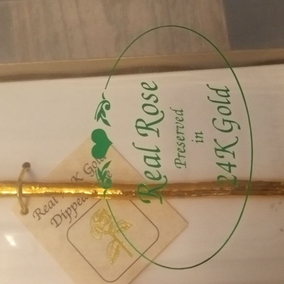 A rose preserved in 24 K GOLD - Picture 5 of 7